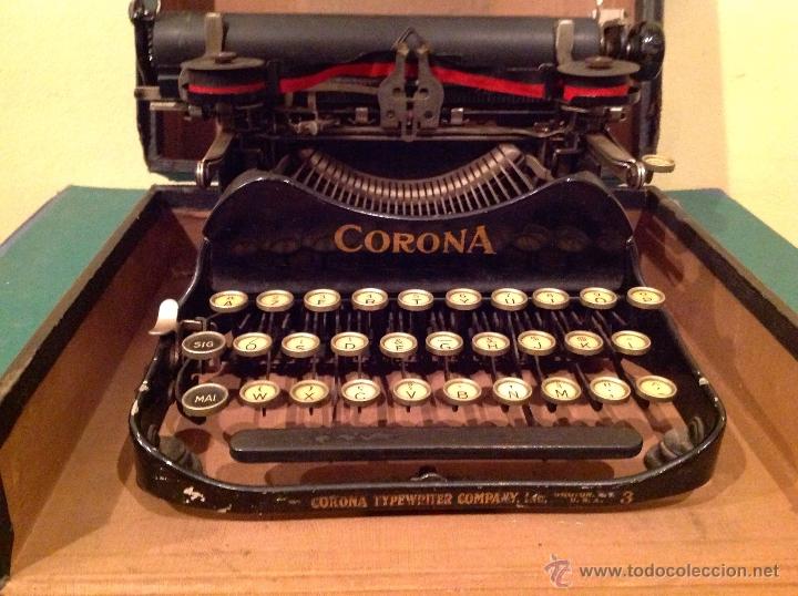 Antigüedades: Antigua Maquina de escribir/ Corona Portátil Carro Plegable Con Maletín / New York USA. Funciona - Foto 2 - 41529670