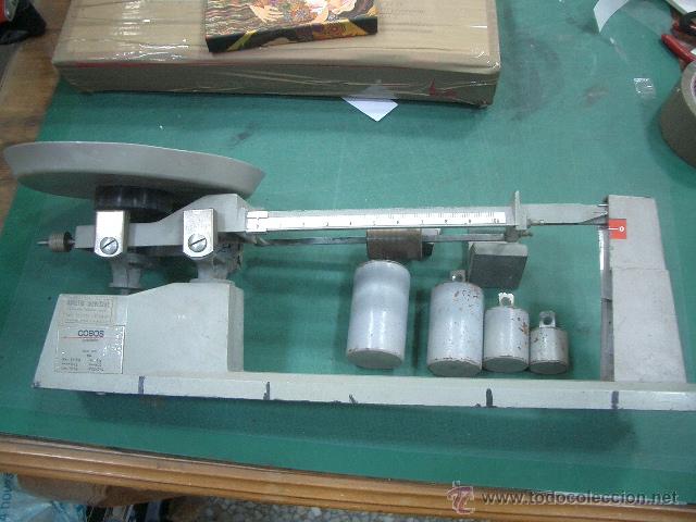 Antig&uuml;edades: Balanza de precisi&oacute;n de laboratorio. Narca Cobos - Foto 1