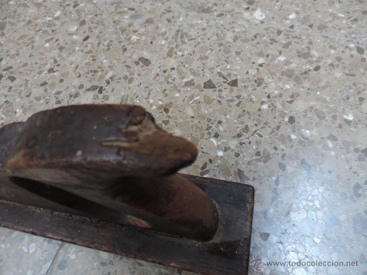 Antig&uuml;edades: Ver defecto en la empu&ntilde;adura - Foto 3