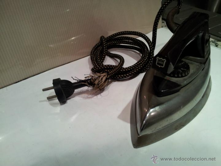 Antig&uuml;edades: antigua plancha electrica - Foto 3