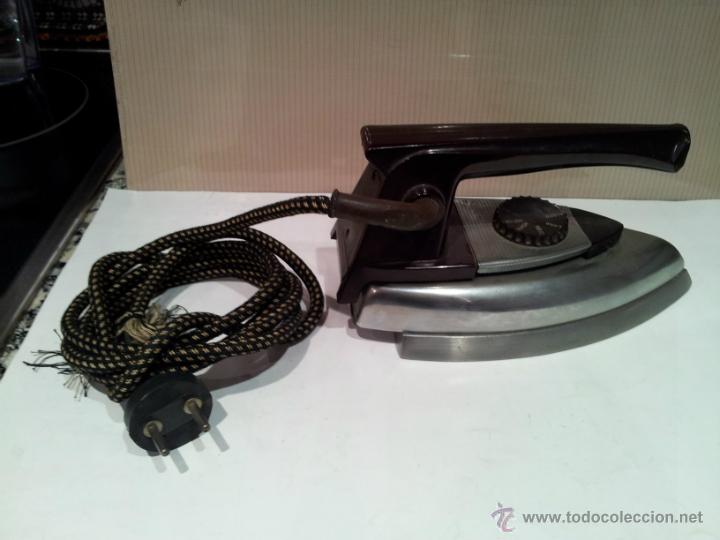 Antig&uuml;edades: antigua plancha electrica - Foto 5