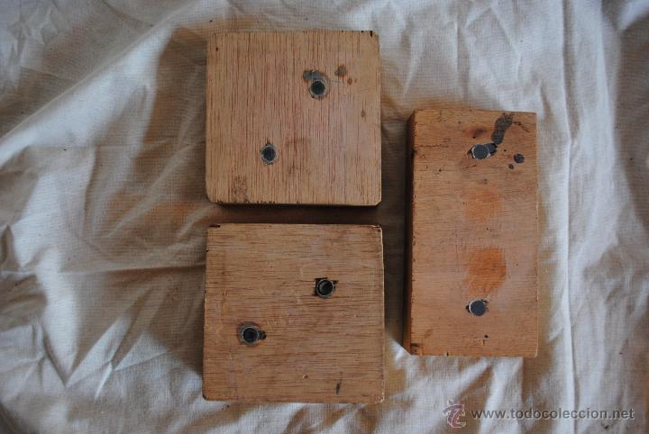 Antig&uuml;edades: 3 Moldes de madera. Caballero medieval + Palacio + Iglesia - Foto 5