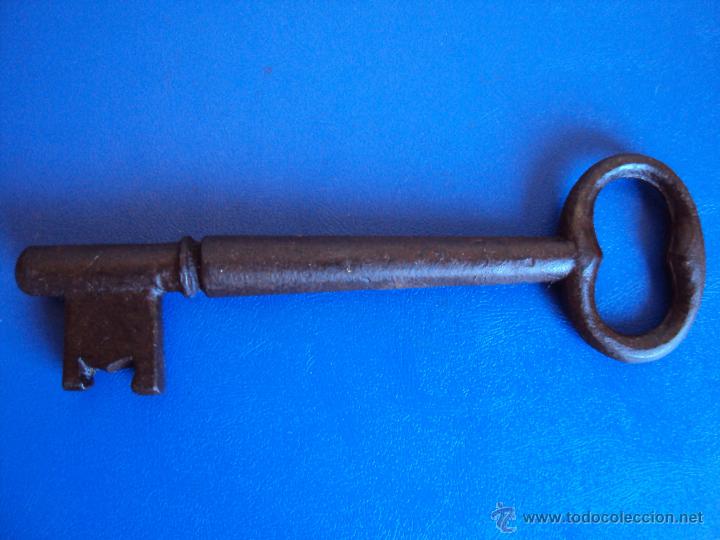 Antig&uuml;edades: (ANT-15)ANTIGUA LLAVE DE FORJA - Foto 1