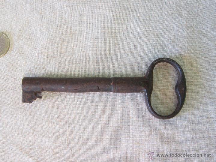 Antig&uuml;edades: LLAVE ANTIGUA DE HIERRO - Foto 2