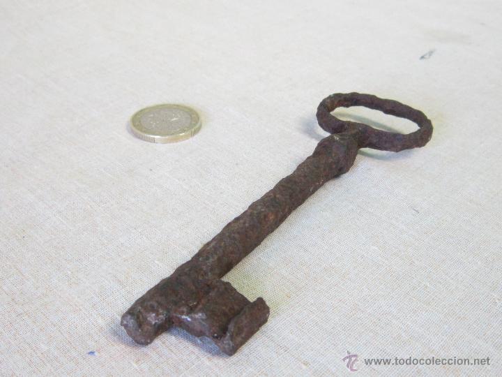 Antig&uuml;edades: LLAVE ANTIGUA DE HIERRO - Foto 2