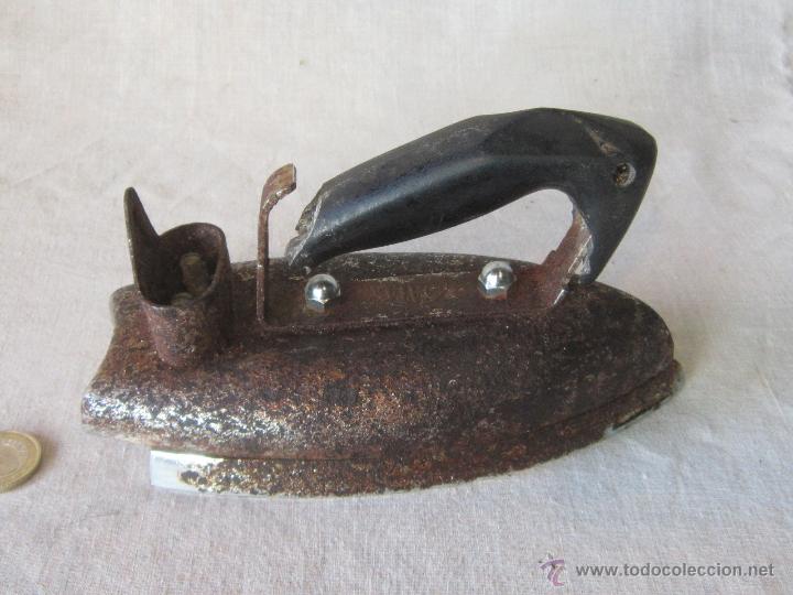 Antig&uuml;edades: PLANCHA ELECTRICA ANTIGUA JATA - Foto 1
