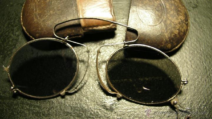 Antig&uuml;edades: GAFAS DE SOL PLEGABLES CON FUNDA DE PIEL - Foto 3