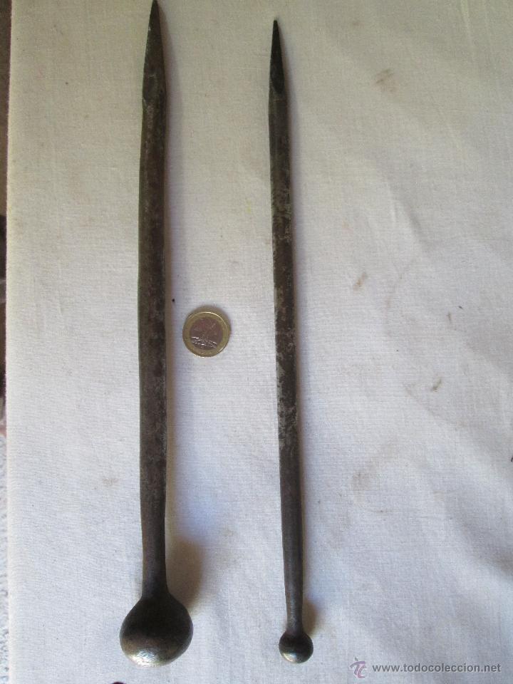 Antig&uuml;edades: CLAVOS. - Foto 1