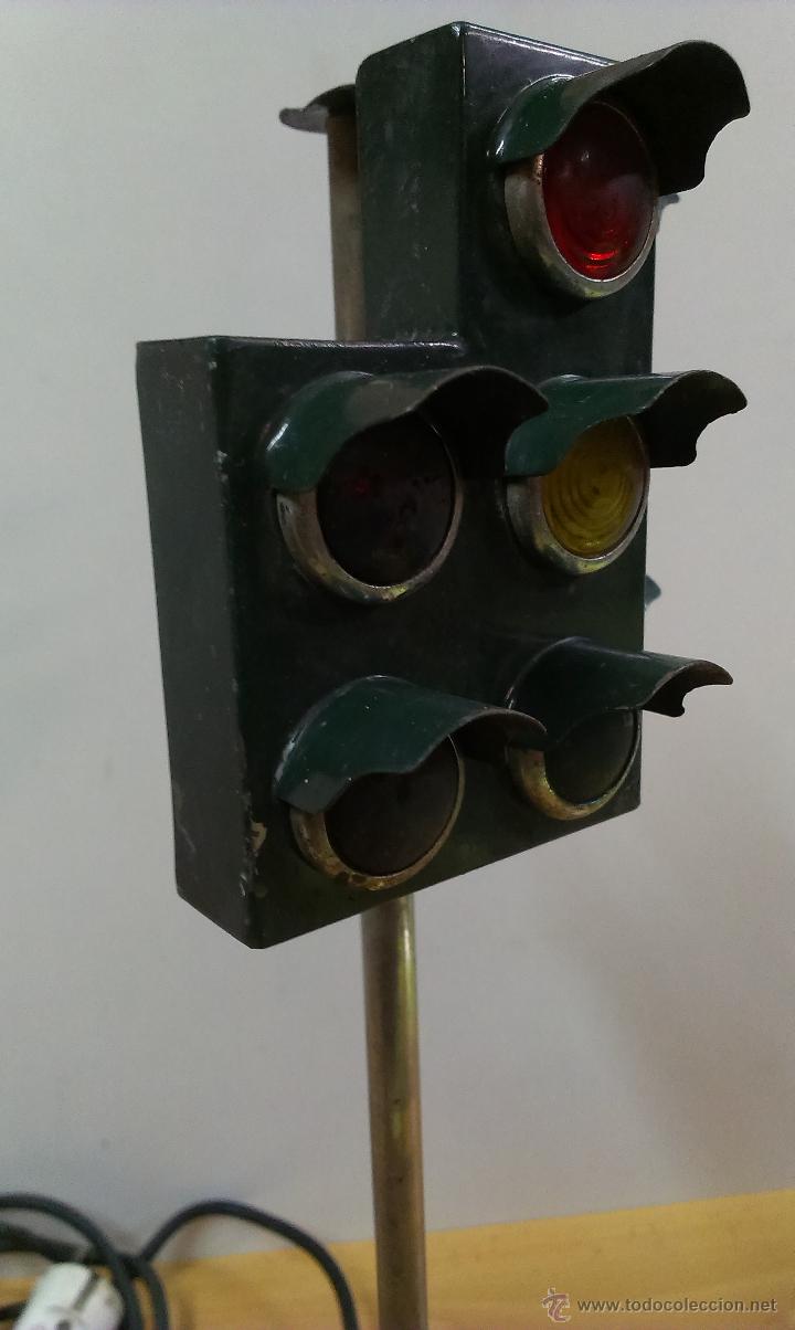 Antig&uuml;edades: SEMAFORO ORIGINAL DE AUTOESCUELA - Foto 7