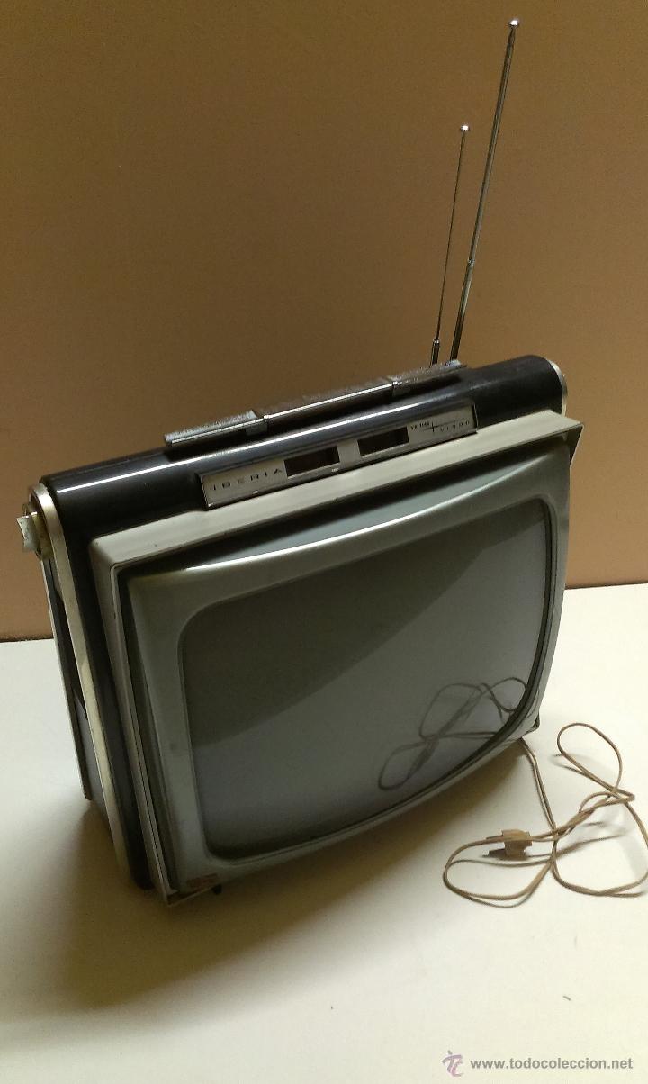 Antig&uuml;edades: TELEVISOR MARCA IBERIA VP 1143 VISON - Foto 1