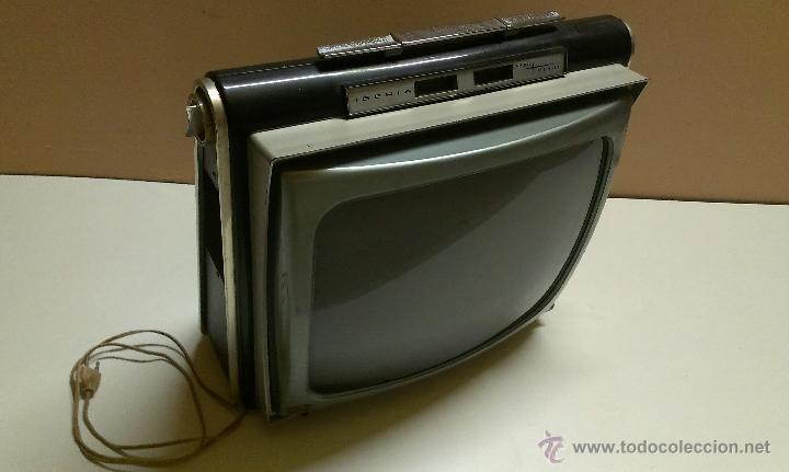 Antig&uuml;edades: TELEVISOR MARCA IBERIA VP 1143 VISON - Foto 2