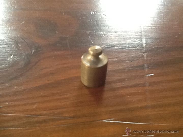 Antig&uuml;edades: PESA ANTIGUA DE 10 GR. - Foto 1