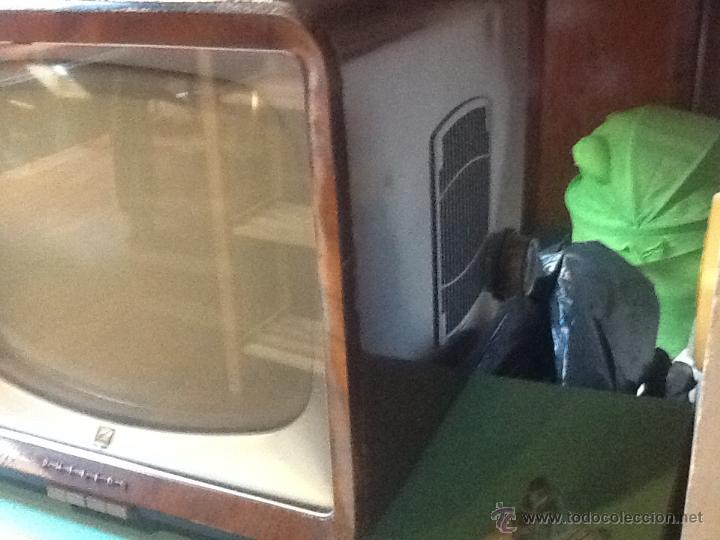 Antig&uuml;edades: Televisor madera philips - Foto 3