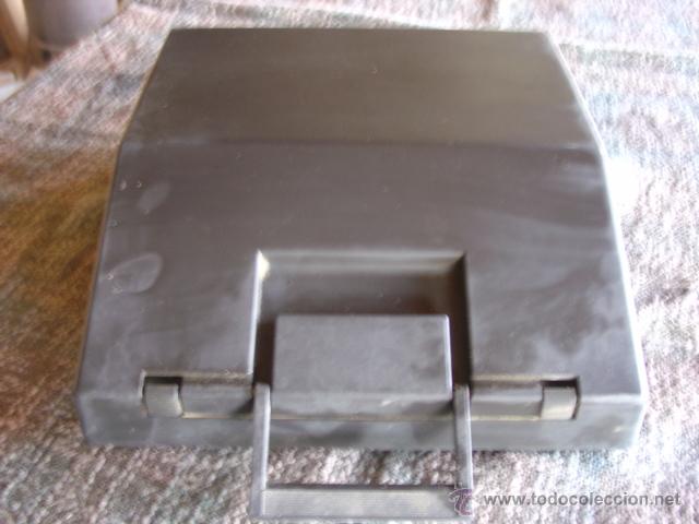 Antig&uuml;edades: Maquina de escribir Olivetti Lettera 40 - Foto 3