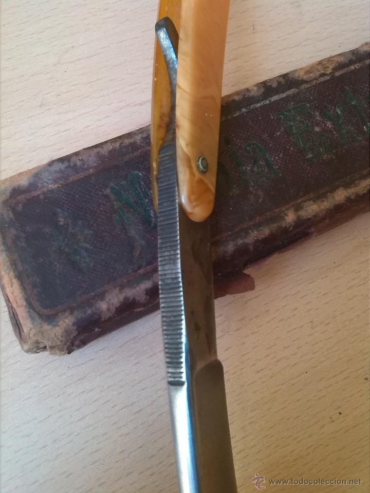 Antig&uuml;edades: navaja de afeitar monserrat 14 - Foto 6