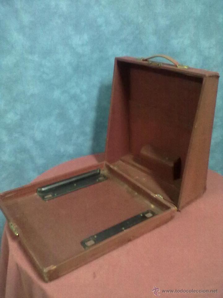 Antig&uuml;edades: MAQUINA DE ESCRIBIR OLIVETTI STUDIO 44 EN SU MALETIN - Foto 3