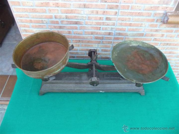 Antig&uuml;edades: balanza de 15 kilos - Foto 2