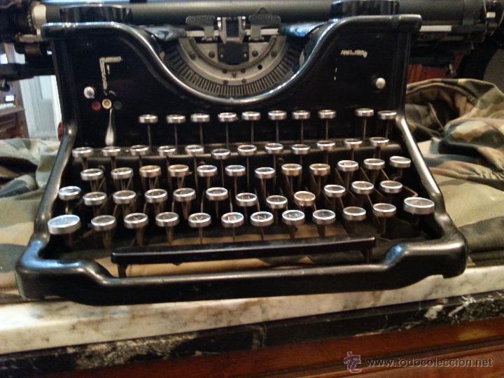Antig&uuml;edades: Maquina de escribir HISPANO - Foto 5