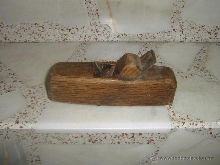 Antig&uuml;edades: ANTIGUO CEPILLO DE CARPINTERO EN MADERA - Foto 1