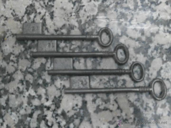 Antig&uuml;edades: 4 ANTIGUAS LLAVES - Foto 2