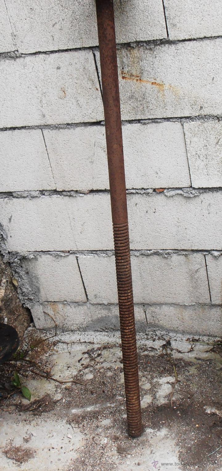Antig&uuml;edades: TORNILLO, SINFIN DE PRENSA DE LAGAR - Foto 3