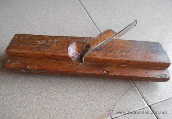 Antig&uuml;edades: ANTIGUO CEPILLO DE CARPINTERO PARA MOLDURAS - Foto 1