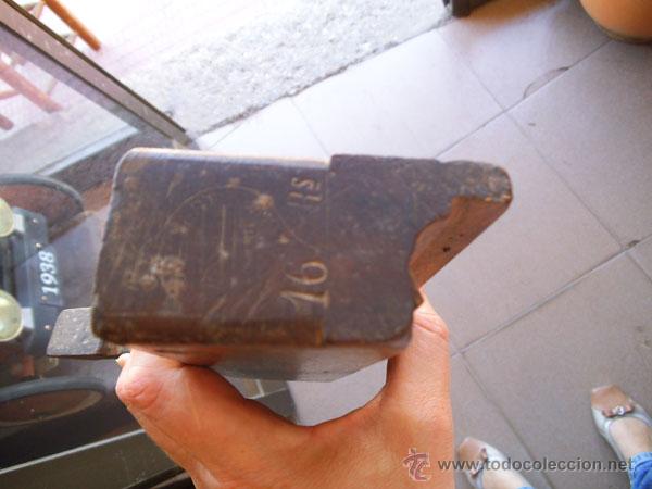 Antig&uuml;edades: ANTIGUO CEPILLO DE CARPINTERO PARA MOLDURAS - Foto 4
