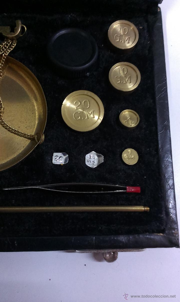 Antig&uuml;edades: BONITA BASCULA DE PRECISION CON SU ESTUCHE - Foto 5