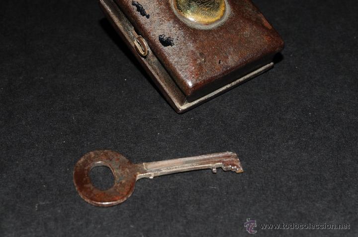 Antig&uuml;edades: ANTIGUO CANDADO CON SU LLAVE RGM 406 B, FUNCIONA - Foto 5