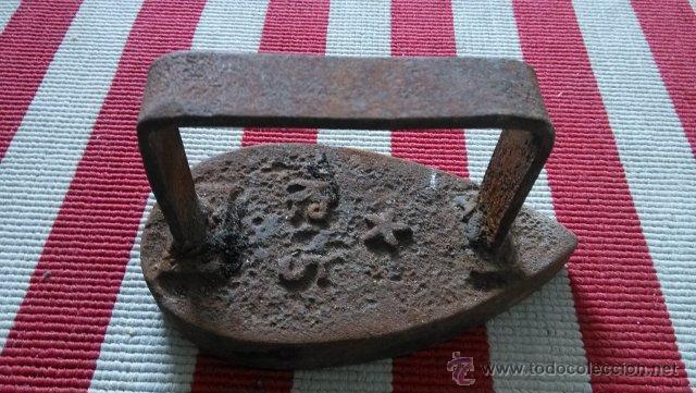 Antig&uuml;edades: ANTIGUA PLANCHA DE HIERRO N.5 - Foto 1