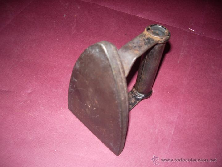 Antig&uuml;edades: PLANCHA ANTIG&Uuml;A DE HIERRO - Foto 1