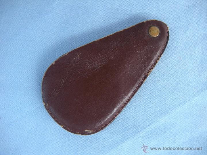 Antig&uuml;edades: ANTIGUA LUPA CON FUNDA DE CUERO - Foto 2