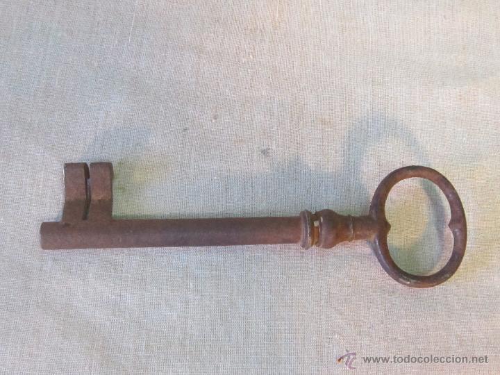 Antig&uuml;edades: llave antigua de forja - Foto 2