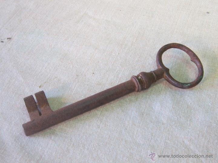 Antig&uuml;edades: llave antigua de forja - Foto 3