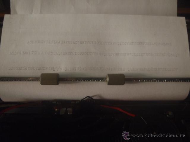 Antig&uuml;edades: MAQUINA DE ESCRIBIR LEXICOM 80. - Foto 2