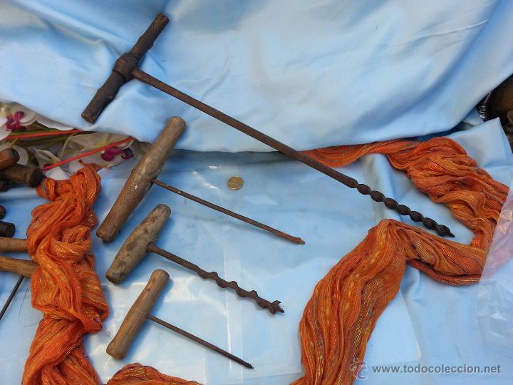 Antig&uuml;edades: COLECCI&Oacute;N DE 4 ANTIGUOS BARRENOS - Foto 1