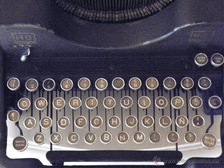 Antig&uuml;edades: M&aacute;quina de escribir Hispano Olivetti M40 - Foto 4