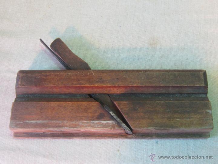 Antig&uuml;edades: CEPILLO ANTIGUO DE CARPINTERO - Foto 1