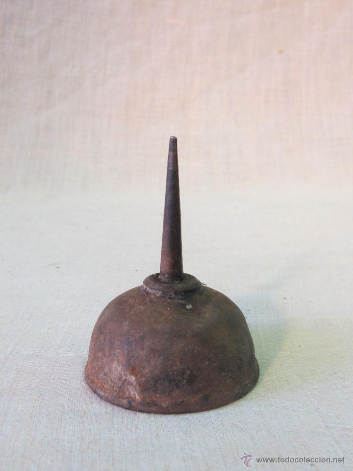 Antig&uuml;edades: ACEITERA MAQUINA DE COSER - Foto 1