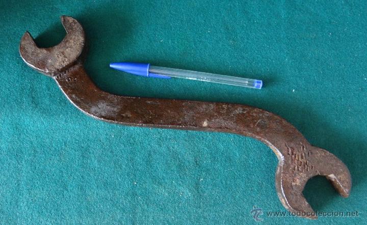 Antig&uuml;edades: ANTIGUA LLAVE DE TUERCAS - Foto 1