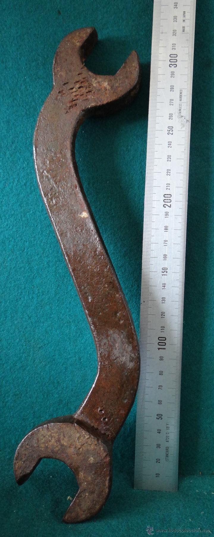 Antig&uuml;edades: ANTIGUA LLAVE DE TUERCAS - Foto 2