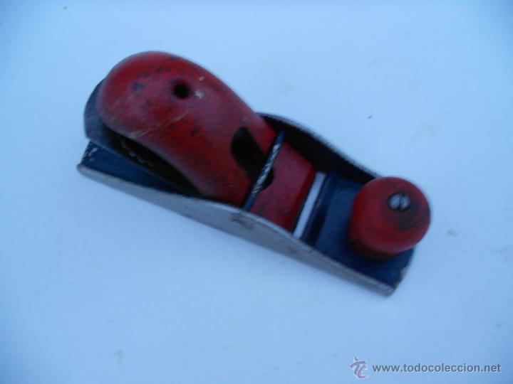 Antig&uuml;edades: CEPILLO ROJO 110 - Foto 1