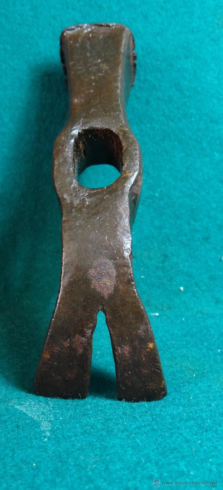 Antig&uuml;edades: ANTIGUO MARTILLO CARPINTERO CON SACACLAVOS. FORJA. * - Foto 4