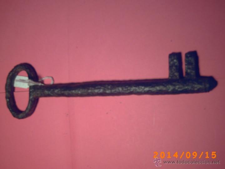 Antig&uuml;edades: ANTIGUA LLAVE FORJA DE 18,7 cm - Foto 1