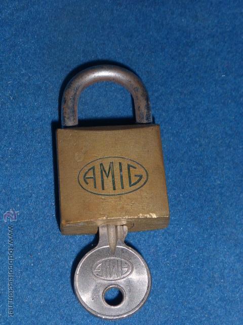 Antig&uuml;edades: CANDADO CON UNA LLAVE DE LA MARCA AMIG - Foto 1