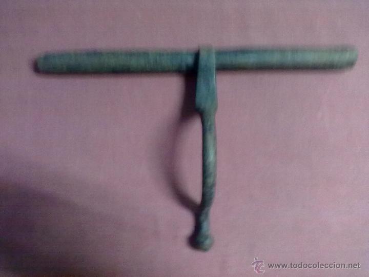 Antig&uuml;edades: CERROJO PASADOR HIERRO - Foto 1