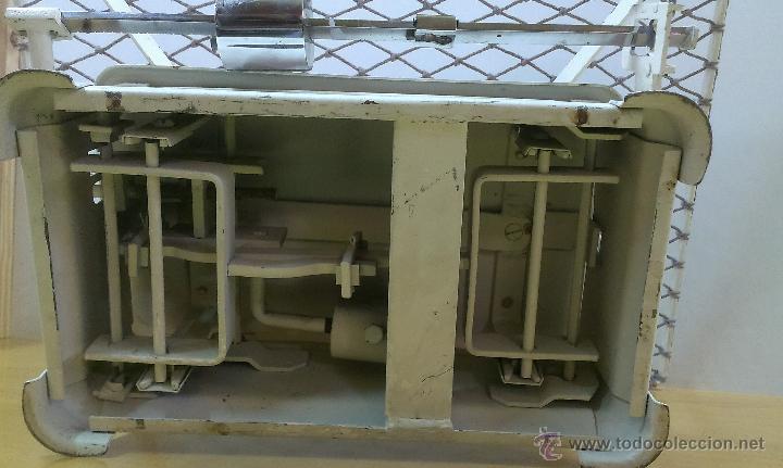 Antig&uuml;edades: BASCULA DE PESAR BEBES ( MUY ANTIGUA ) - Foto 9