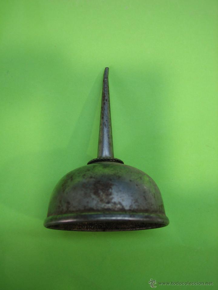 Antig&uuml;edades: Aceitera paramaquina de coser Sigma - Foto 2