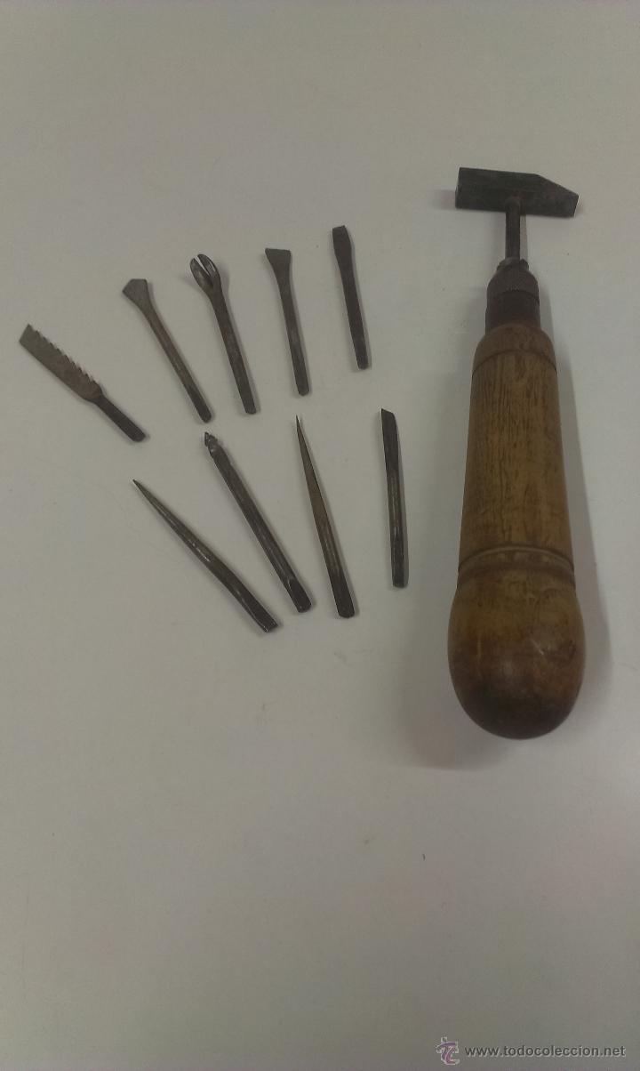 Antig&uuml;edades: ANTIGUA MULTIERRAMIENTA . CON DIFERENTES ACCESORIOS Y CABEZAL . - Foto 1