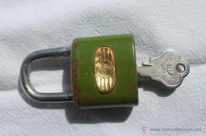 Antig&uuml;edades: candado verde - Foto 1